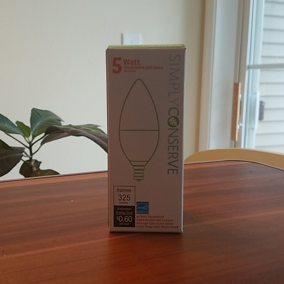Simply Conserve 5 watt Clear Candelabra LED - Picture 2 of 5